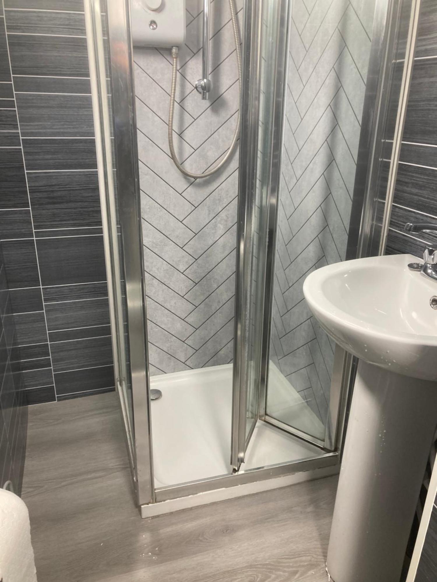 Abingdon Lodge & Suit Райд Екстериор снимка